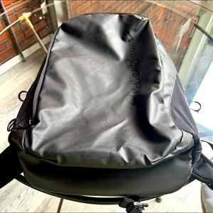 Eddie Bauer Voyager 2.0 business/travel backpack